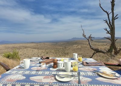 Outdoor-Frühstück in Lewa
